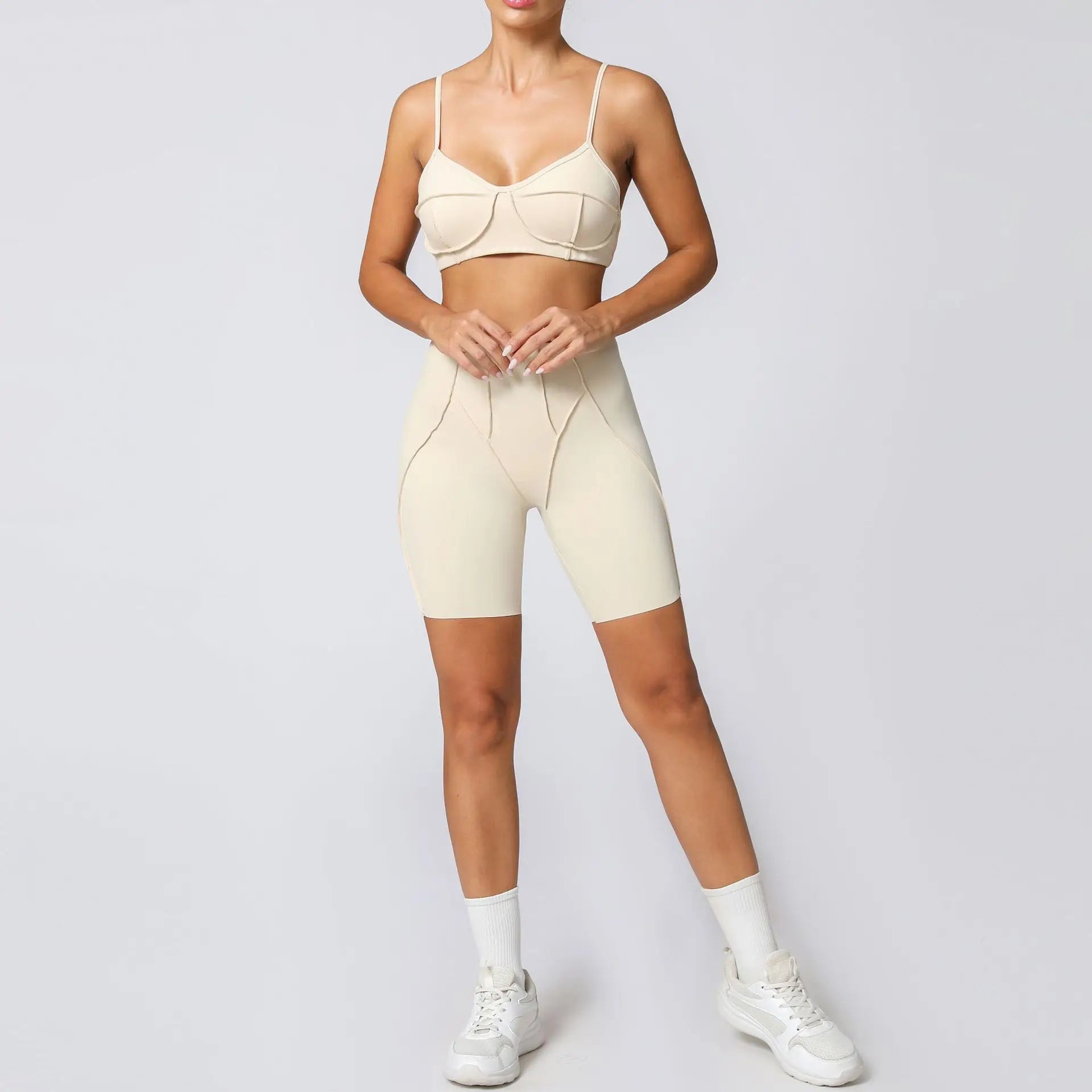 Capsule Minimaliste Femme